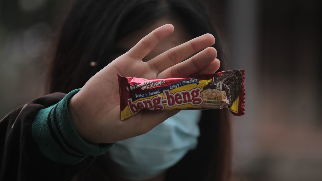 Is It Okay To Wet Your Burgundy Human Hair Wig?